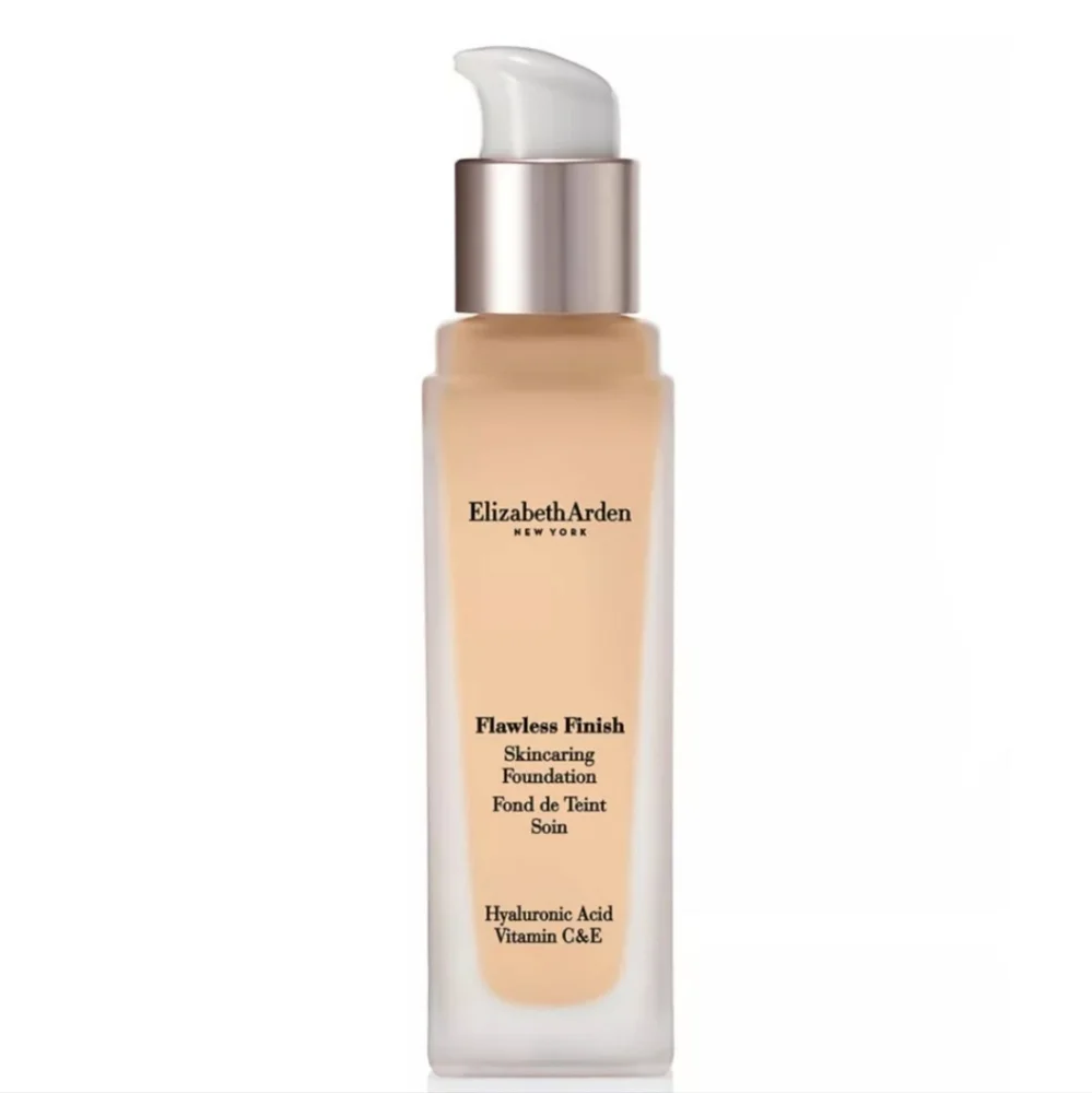 🌺Elizabeth Arden 150 N Flawless Finish Skincaring Foundation 24hr Wear